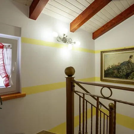 Pokrajac In Rovinjsko Selo - Haus Fuer 4-5 Personen Rovinj