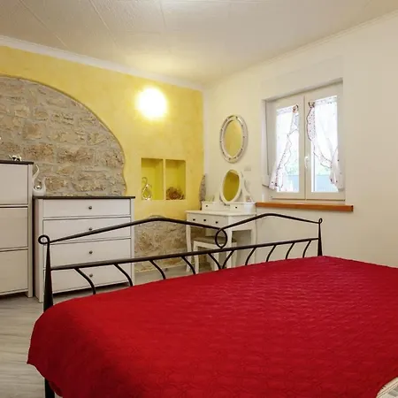 Holiday home Pokrajac In Rovinjsko Selo - Haus Fuer 4-5 Personen *