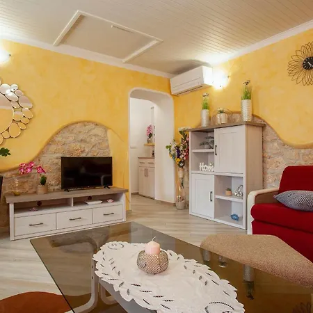 Pokrajac In Rovinjsko Selo - Haus Für 4-5 Personen * Rovinj
