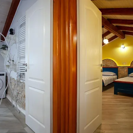 Pokrajac In Rovinjsko Selo - Haus Für 4-5 Personen Ferienhaus *